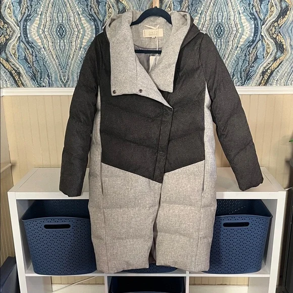 OAZQ Two-Tone Black & Gray Puffer Coat - Picture 1 of 6